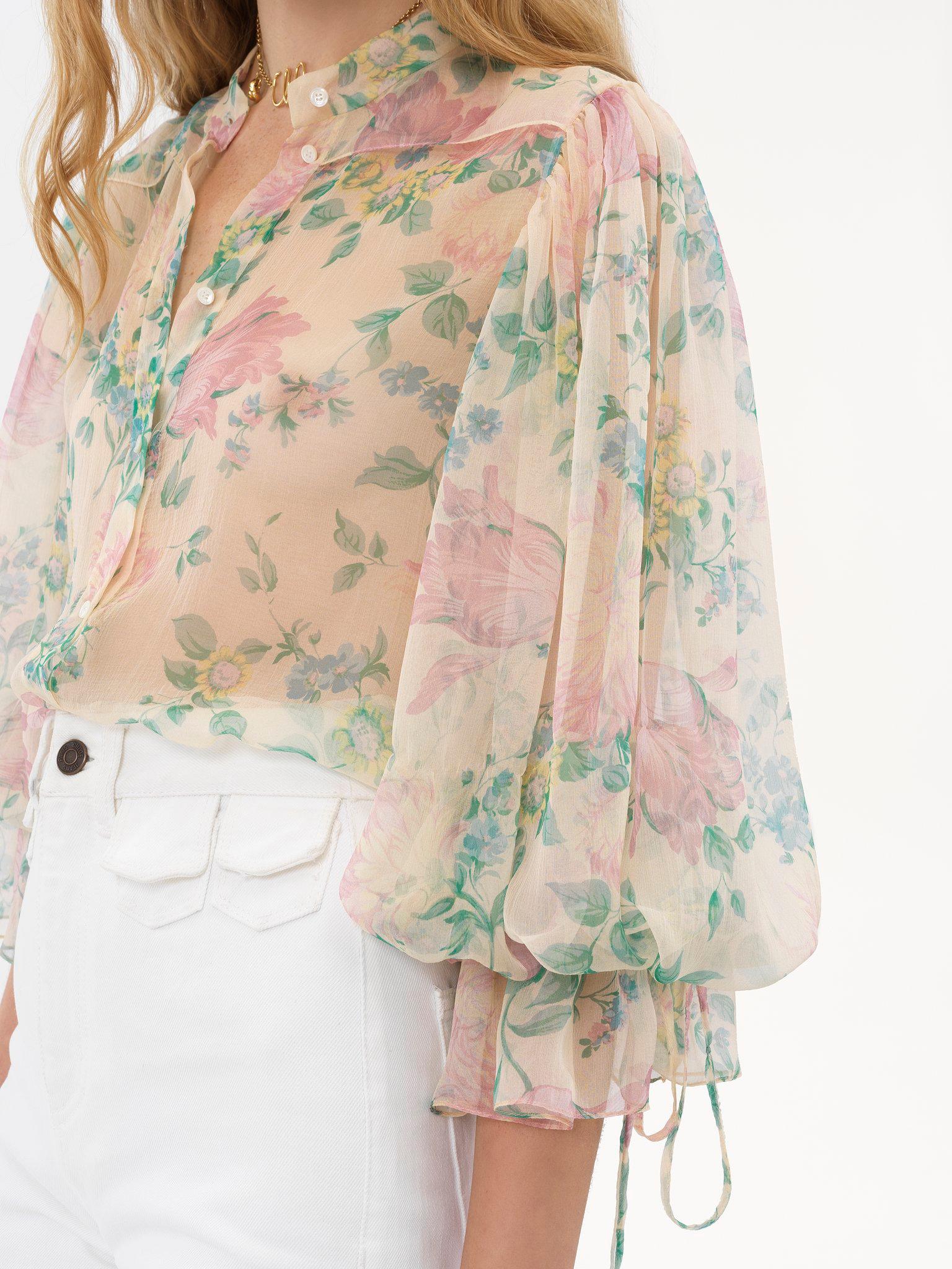 Puff-sleeve blouse in silk mousseline Product Image