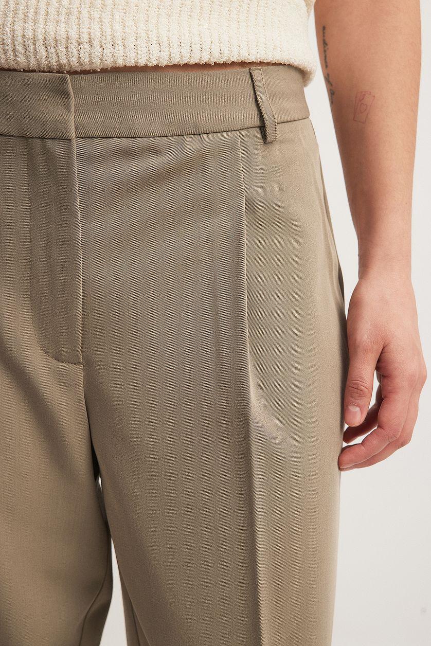 Cropped Mid Waist Suit Pants Product Image