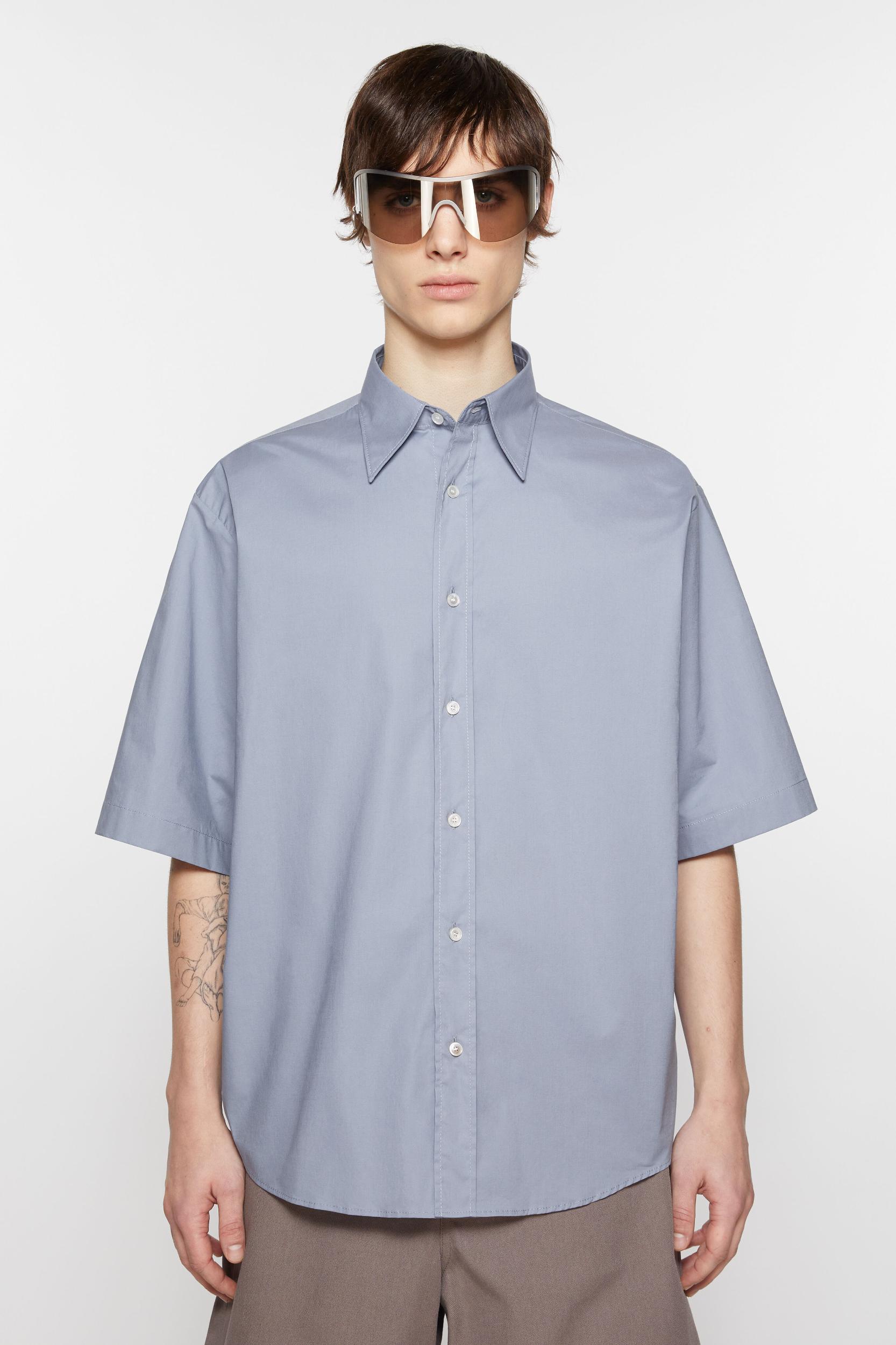 Short sleeve button-up Product Image