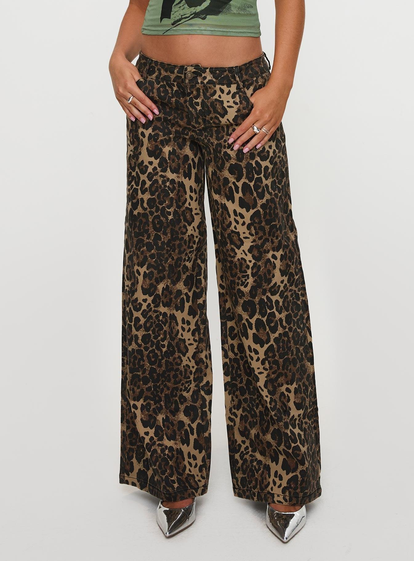 Pantar Low Rise Pants Leopard Product Image