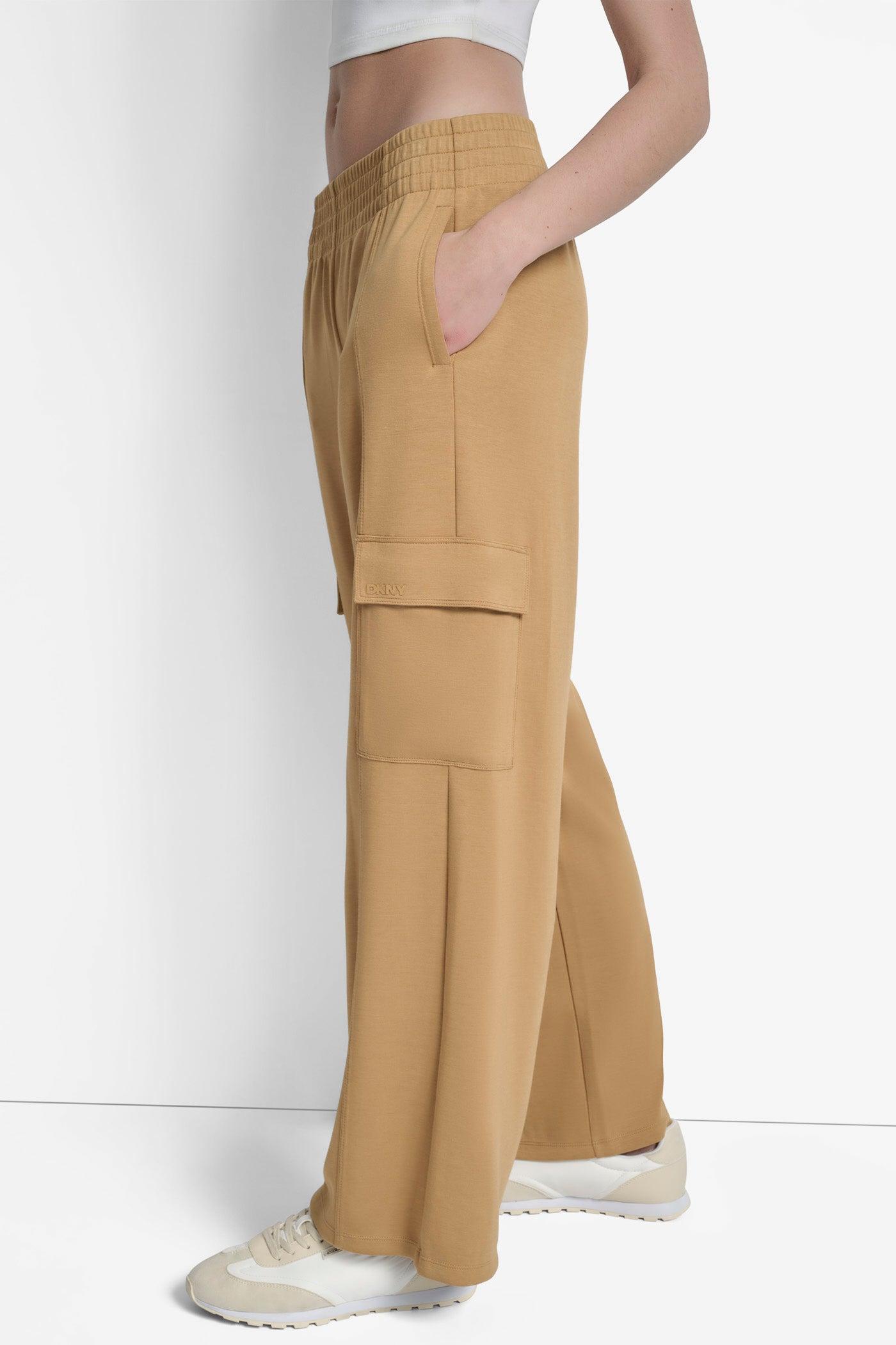 HIGH-RISE SEAMED WIDE-LEG CARGO SWEATPANT Product Image