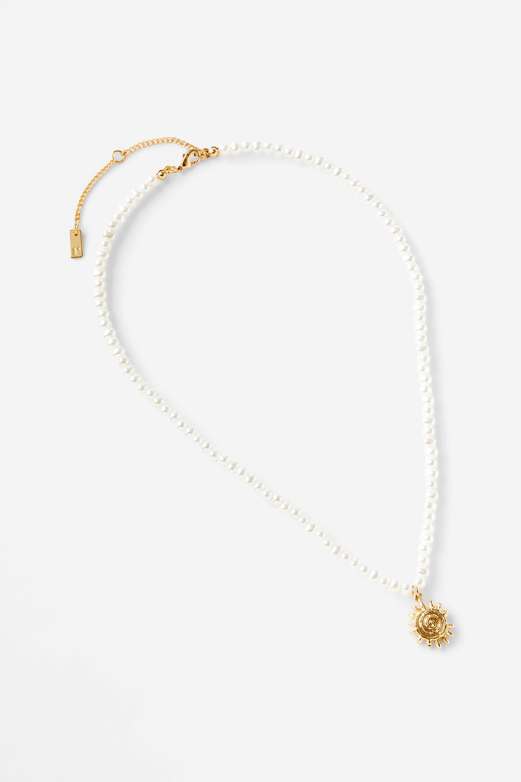 Pendant Necklace Product Image