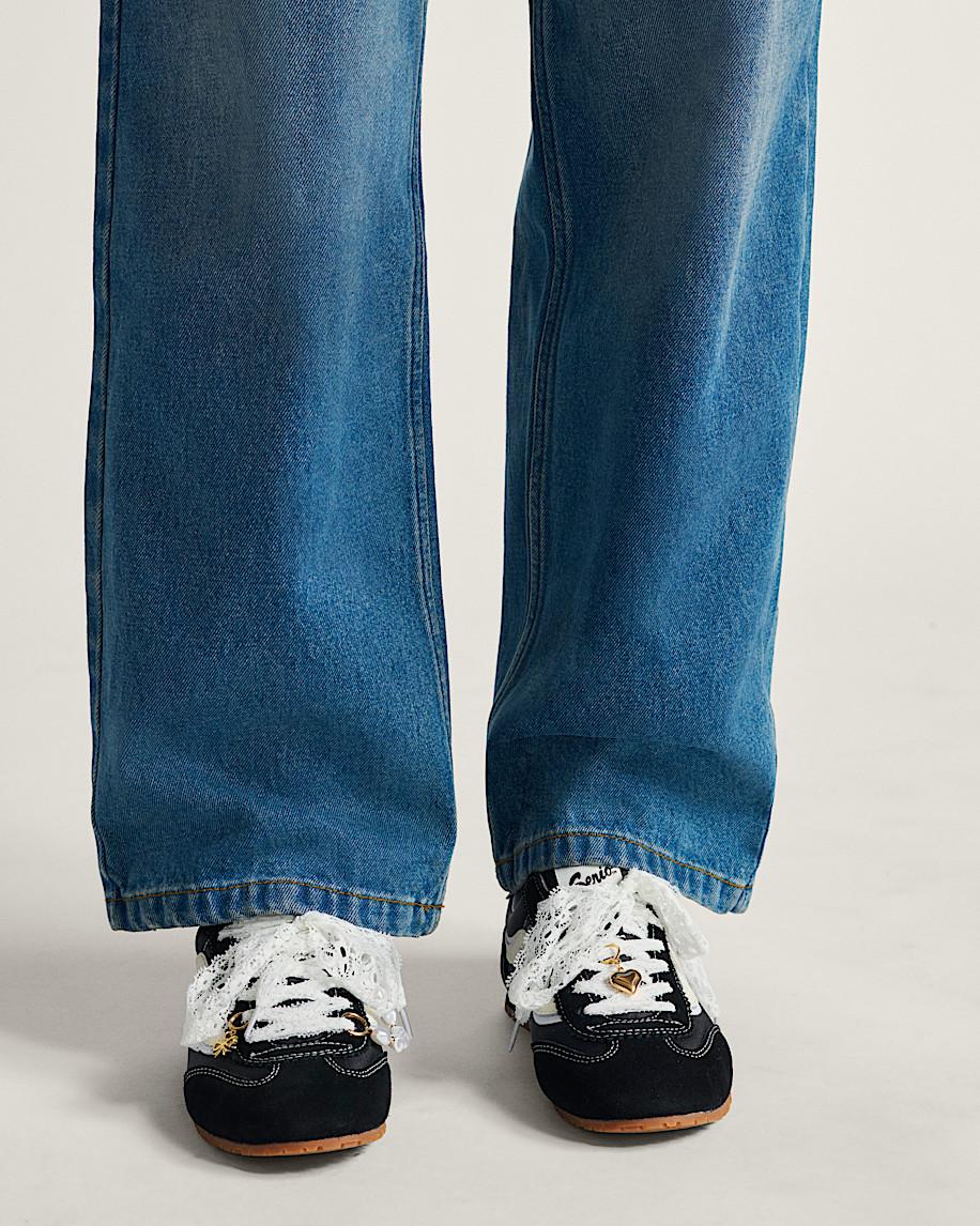 Super Lowpro Shoe in Black| Vans US Product Image