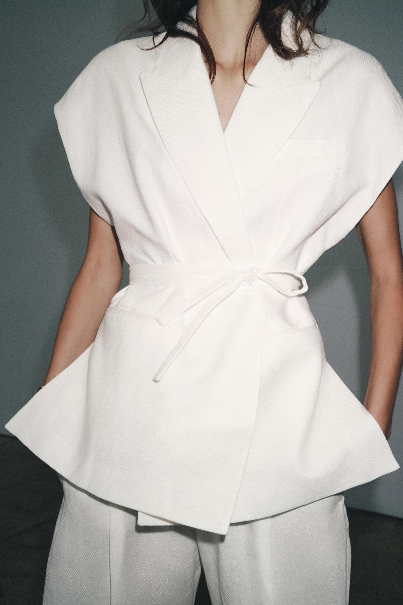 ZW COLLECTION DOUBLE BREASTED LINEN VEST Product Image