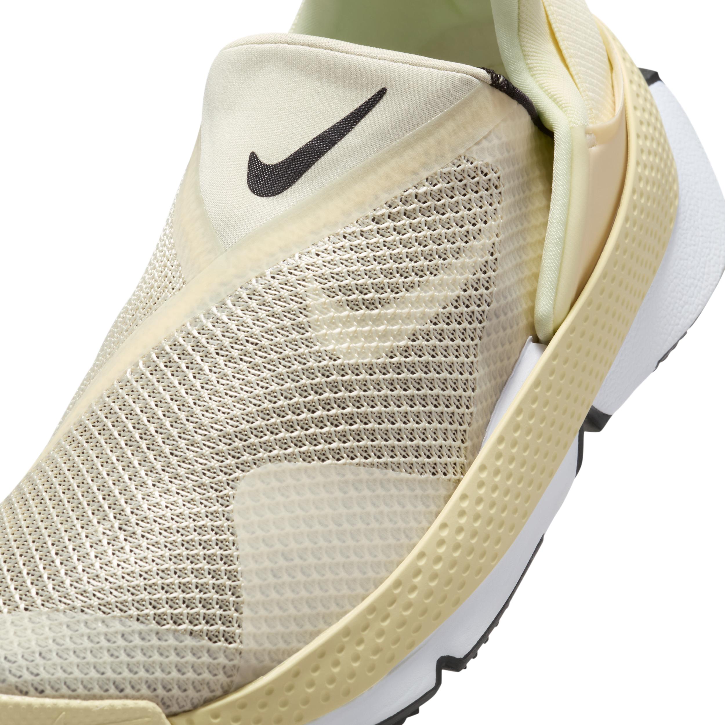 Nike Womens Go FlyEase Easy On/Off Shoes | DR5540-700 Product Image
