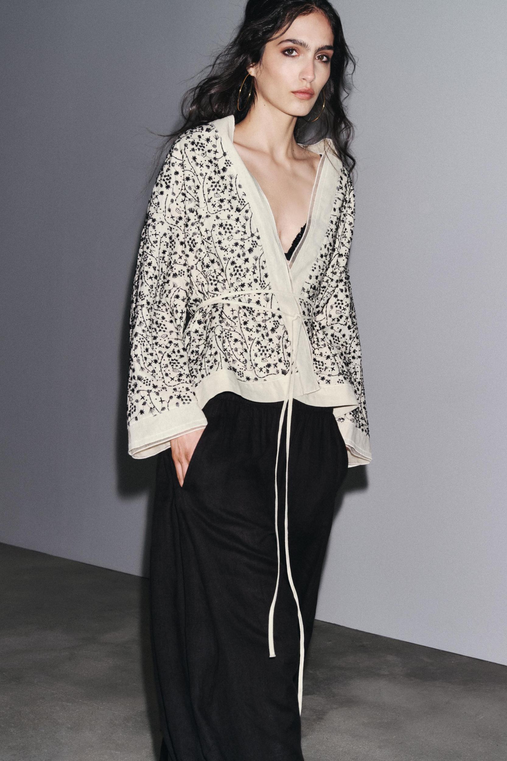 EMBROIDERED LINEN KIMONO ZW COLLECTION Product Image