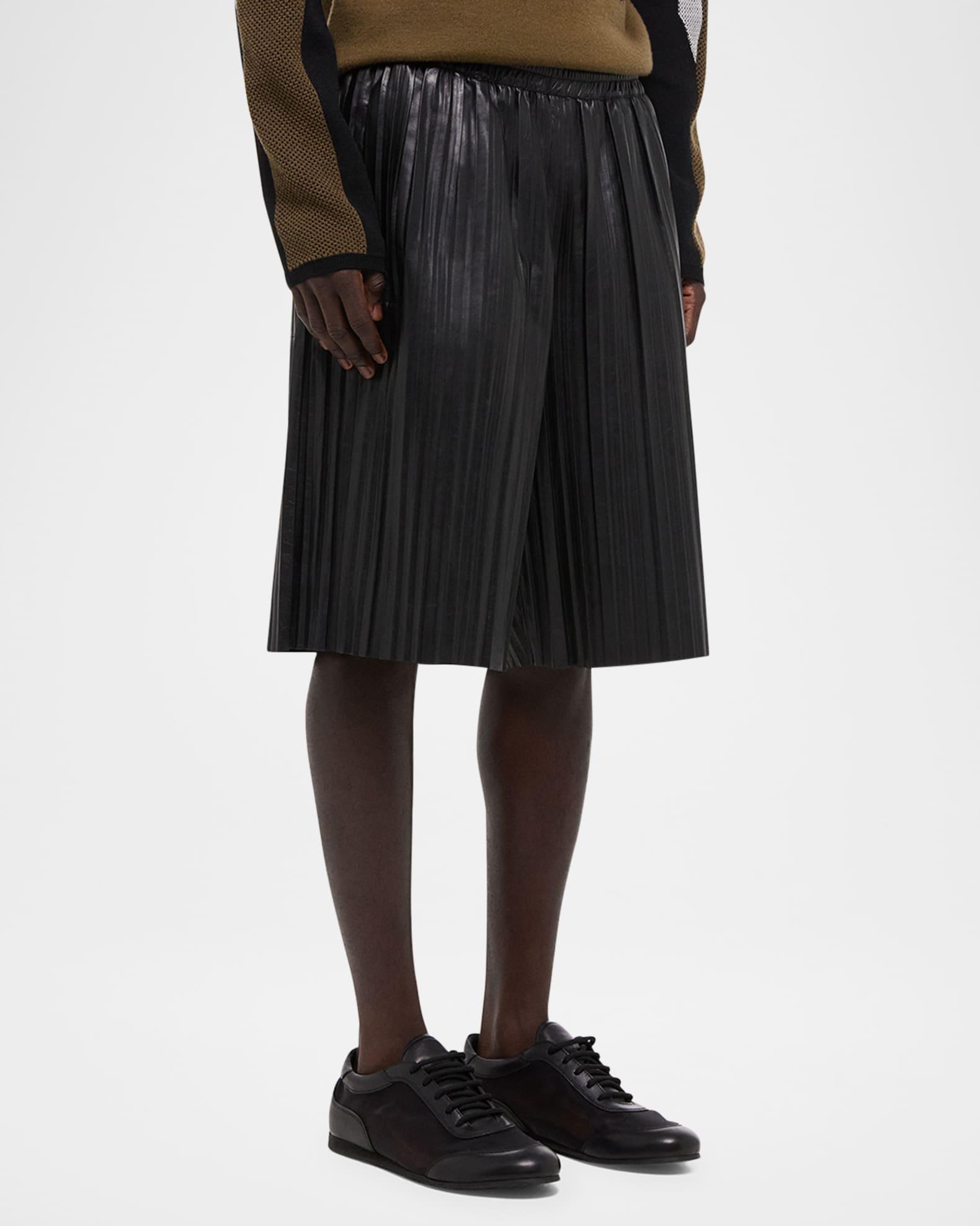 Men's Pleated Leather Pull-On Shorts Product Image