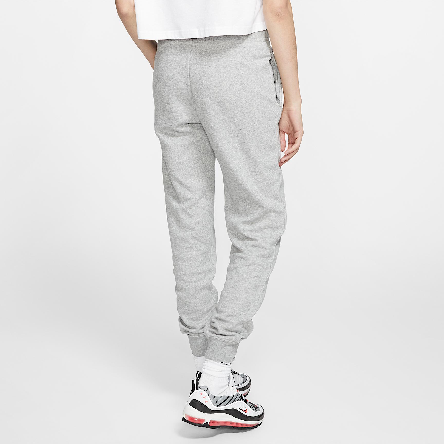 Women's Nike Sportswear Essential Fleece Pants Product Image