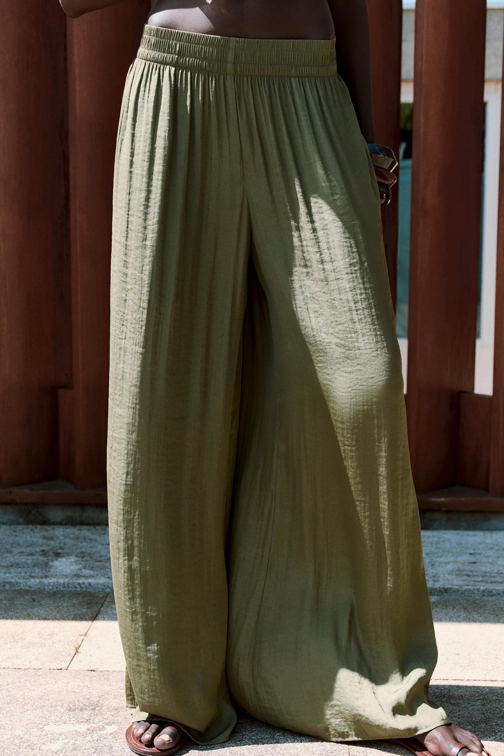 FLOWY WIDE LEG PANTS Product Image