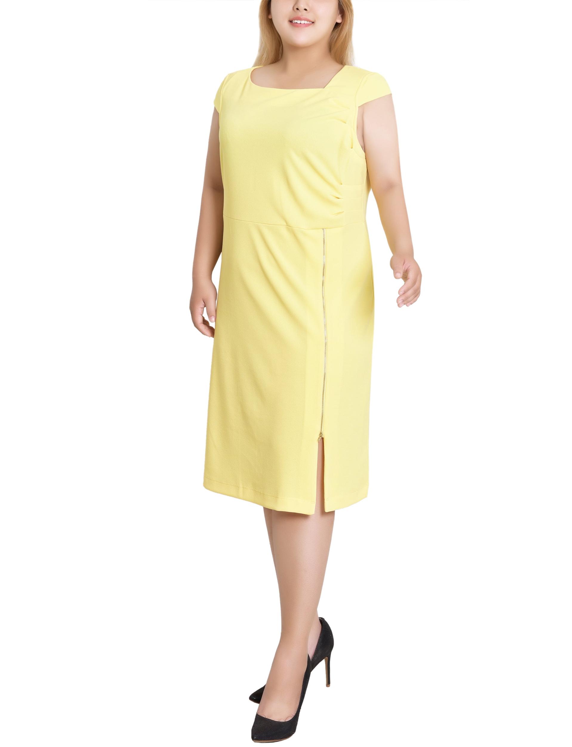 Banana Cap Sleeve Exposed Zipper Dress - Plus Product Image