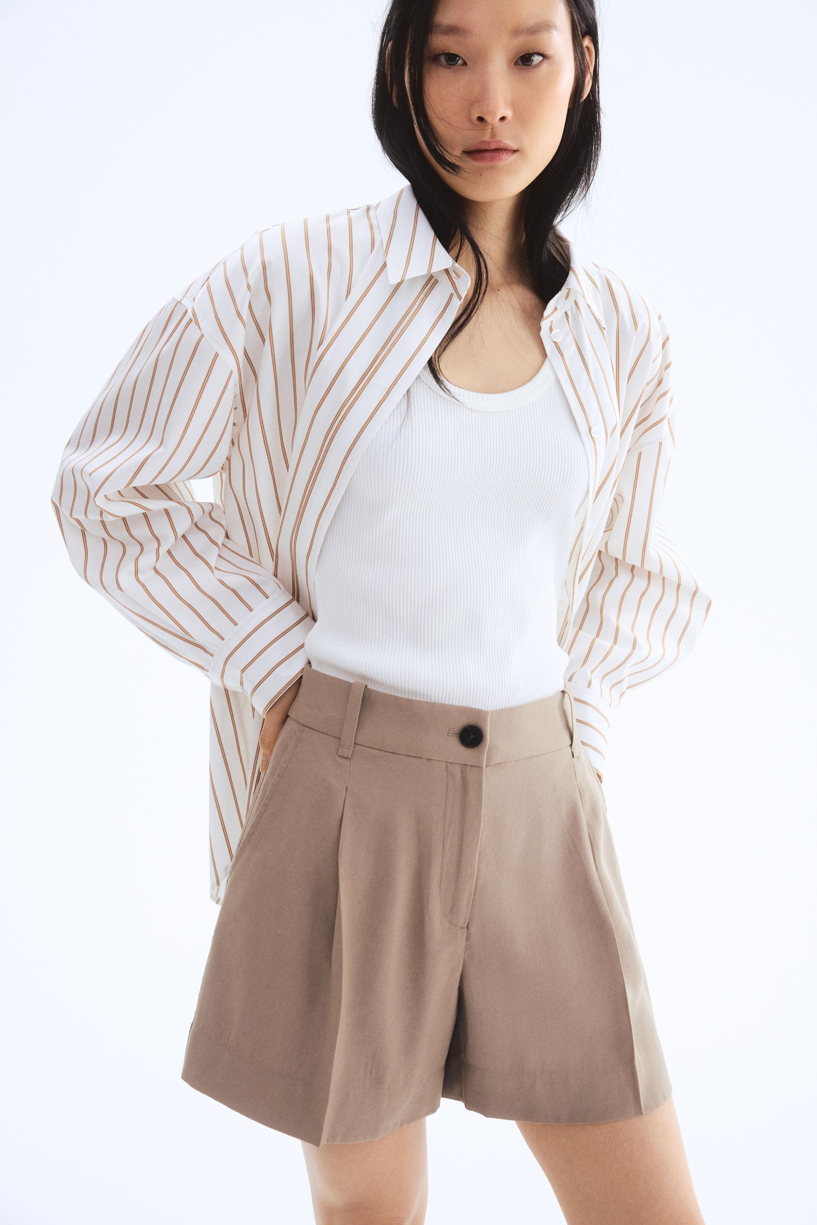 Dress Shorts Product Image