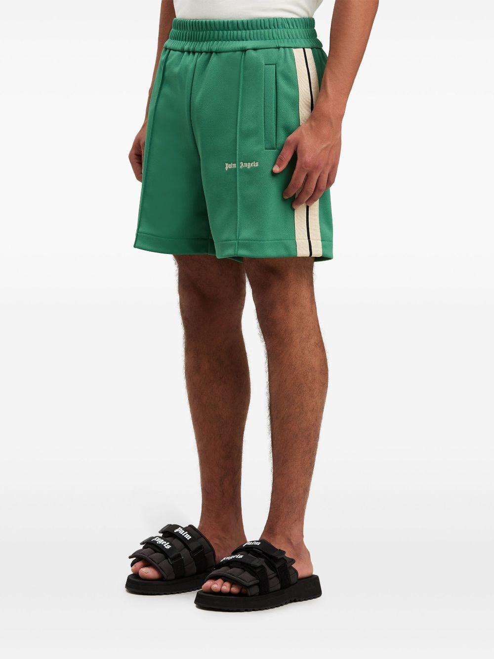 logo treck shorts Product Image