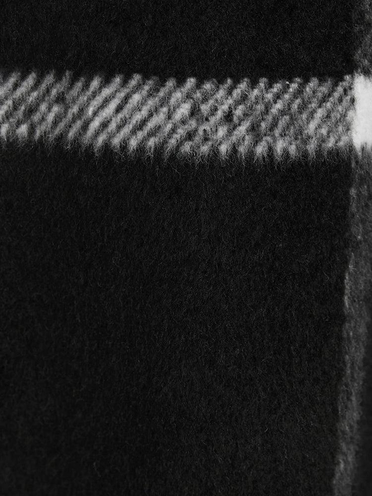 Plaid Lapel Collar Belted Pocket Coat Female Product Image