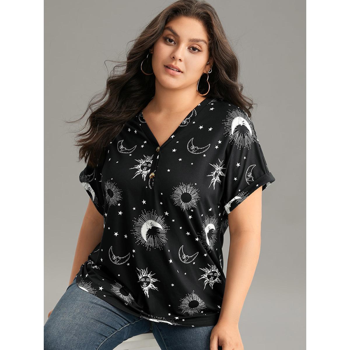 Plus Size Horoscope Print V Neck Cuffed Dolman Sleeve T-shirt Black Women Casual Printed Tarot elements V-neck Dailywear T-shirts BloomChic 28/5X Product Image