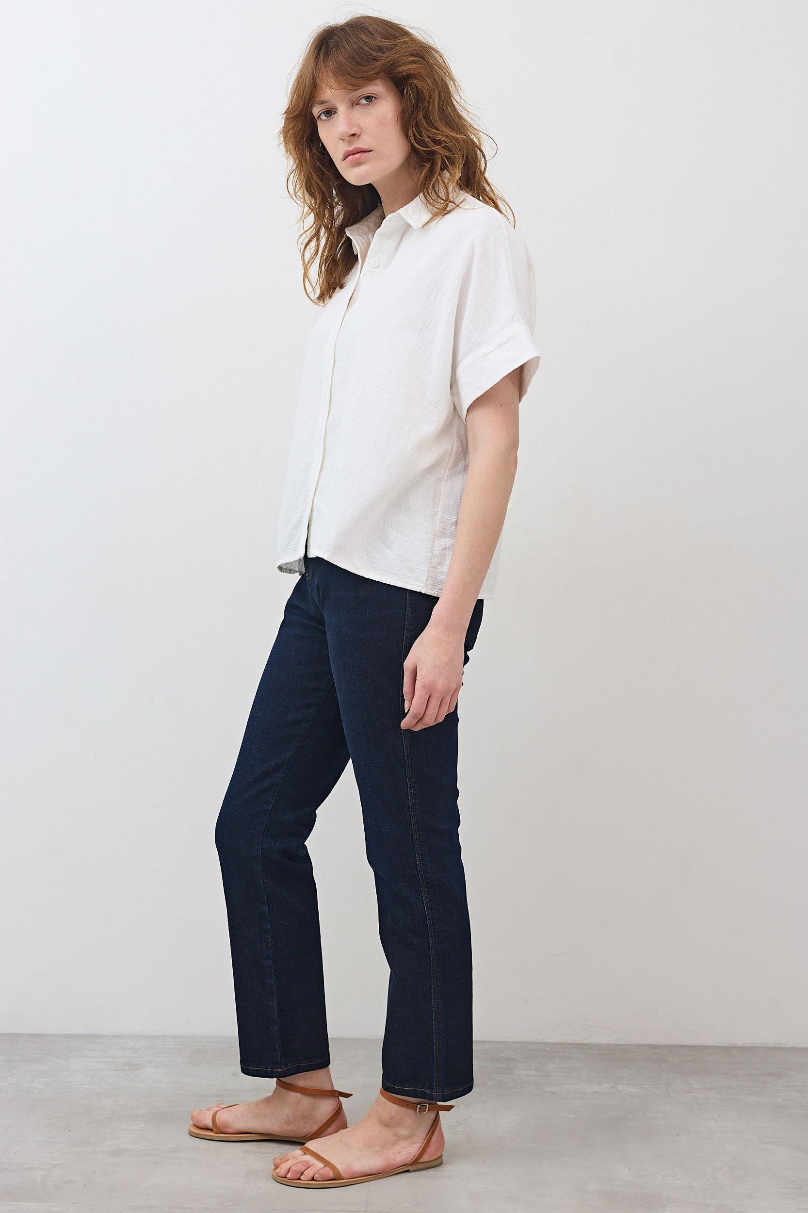 The Petite Crop Mid-Rise Straight Jeans Product Image
