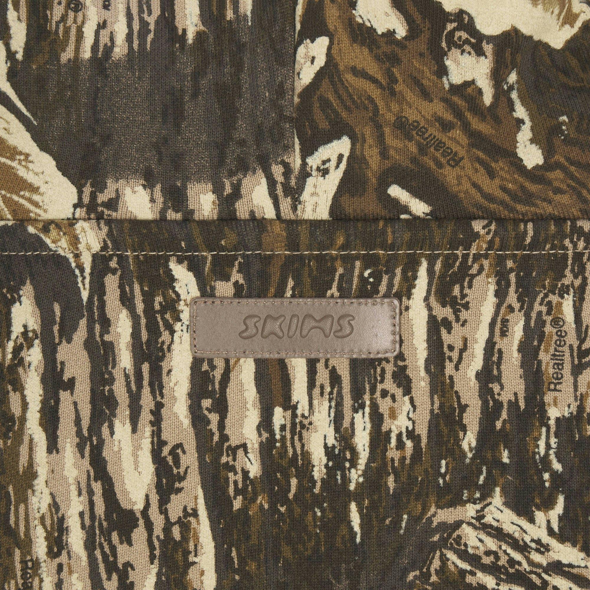 HEAVYWEIGHT FLEECE MENS REALTREE RELAXED HOODIE | REALTREE CAMO PRINT Product Image