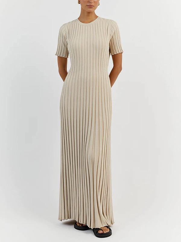 Short Sleeves Pleated Solid Color Tied Waist Round-Neck Maxi Dresses Product Image
