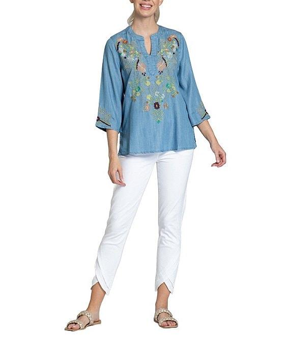 APNY Embroidered Split V-Neck 3/4 Sleeve Tunic Product Image