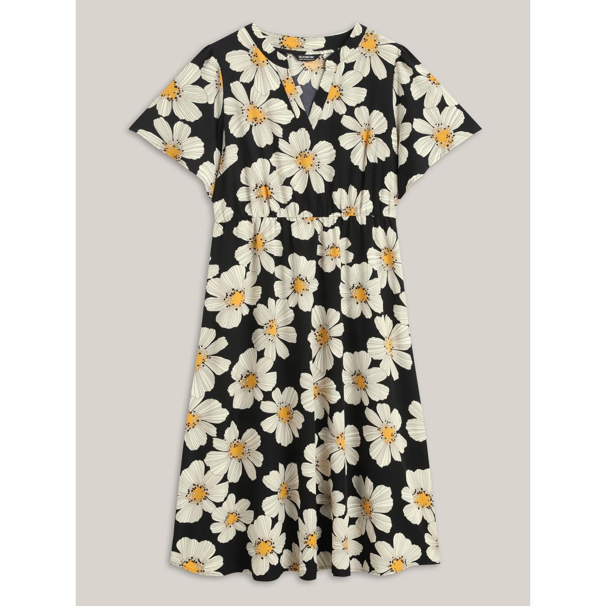 Plus Size Large Floral Print Notched Collar Midi Dress Black Women Notched collar Short sleeve Curvy BloomChic 10/M Product Image