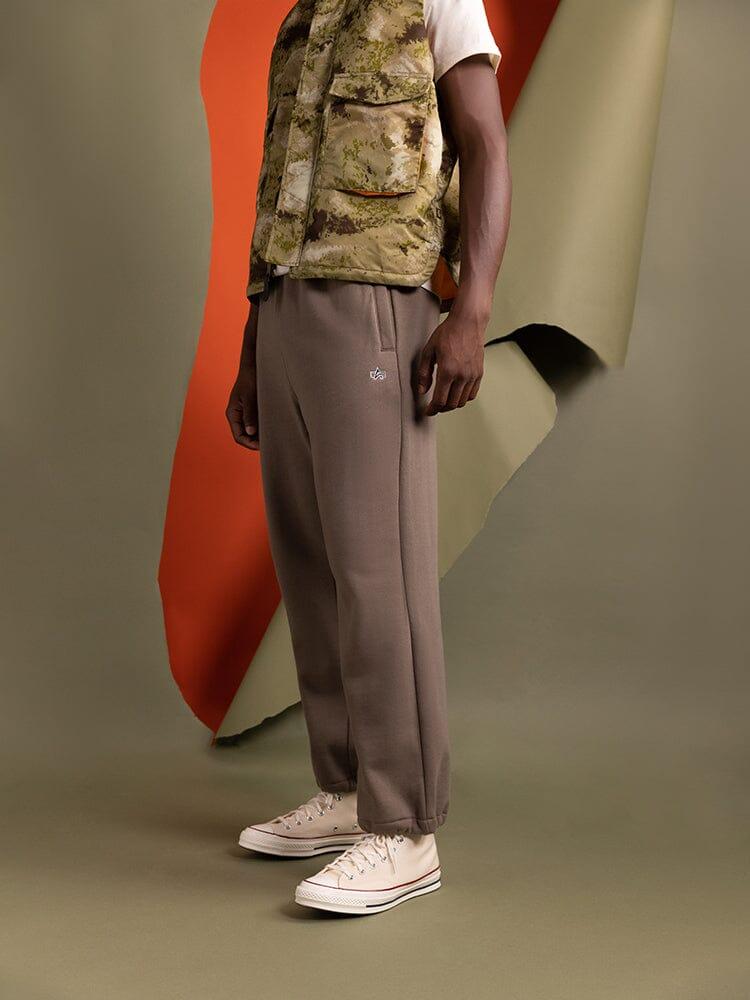 ESSENTIAL SWEATPANTS - COYOTE BROWN Unisex Product Image