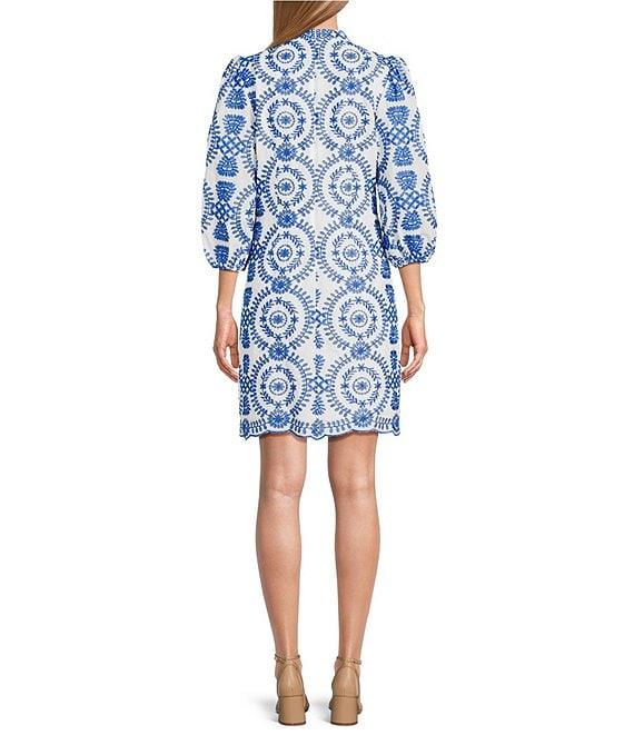 Jessica Howard Embroidered Split V-Neckline 3/4 Sleeve Shift Dress Product Image