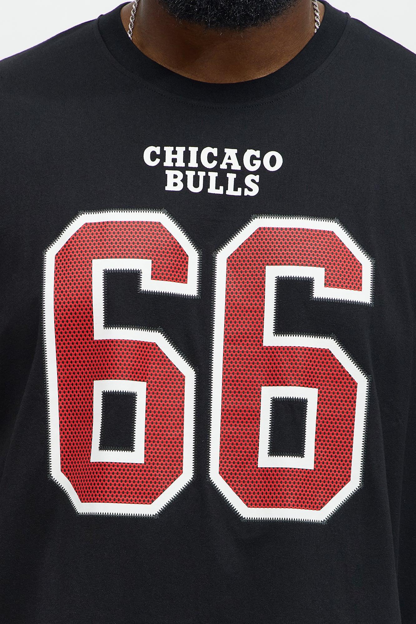 Bulls Boxy Number Tee - Black Male Product Image