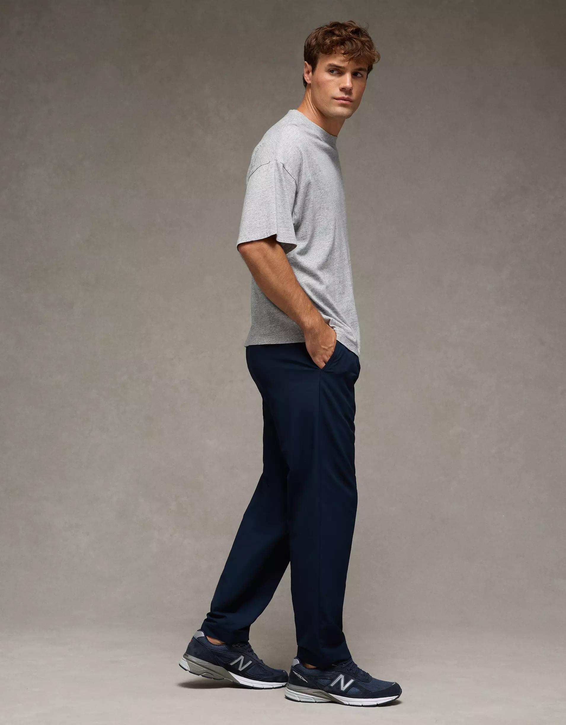 AE 24/7 Pleated Pull-On Pant Product Image