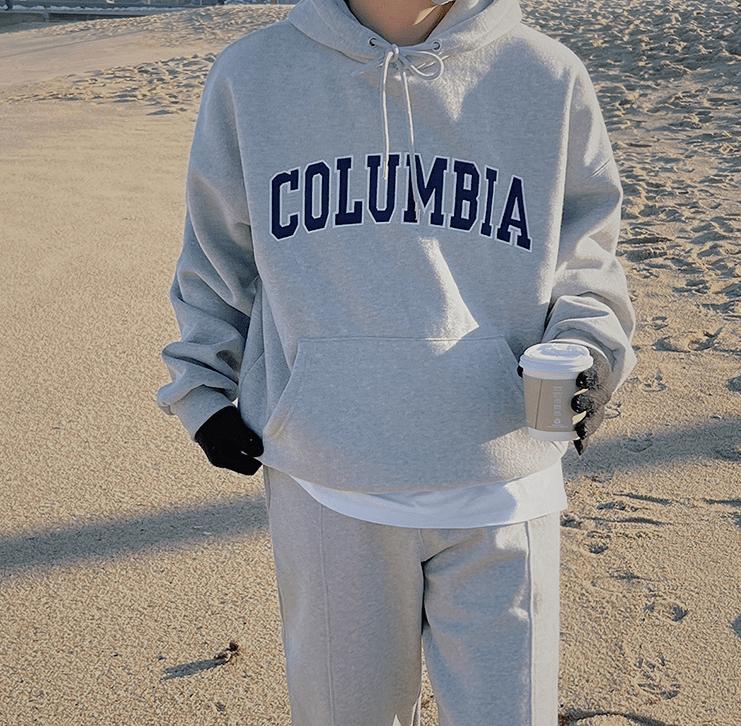 RT No. 6236 COLUMBIA LETTERED PULLOVER HOODIE Product Image