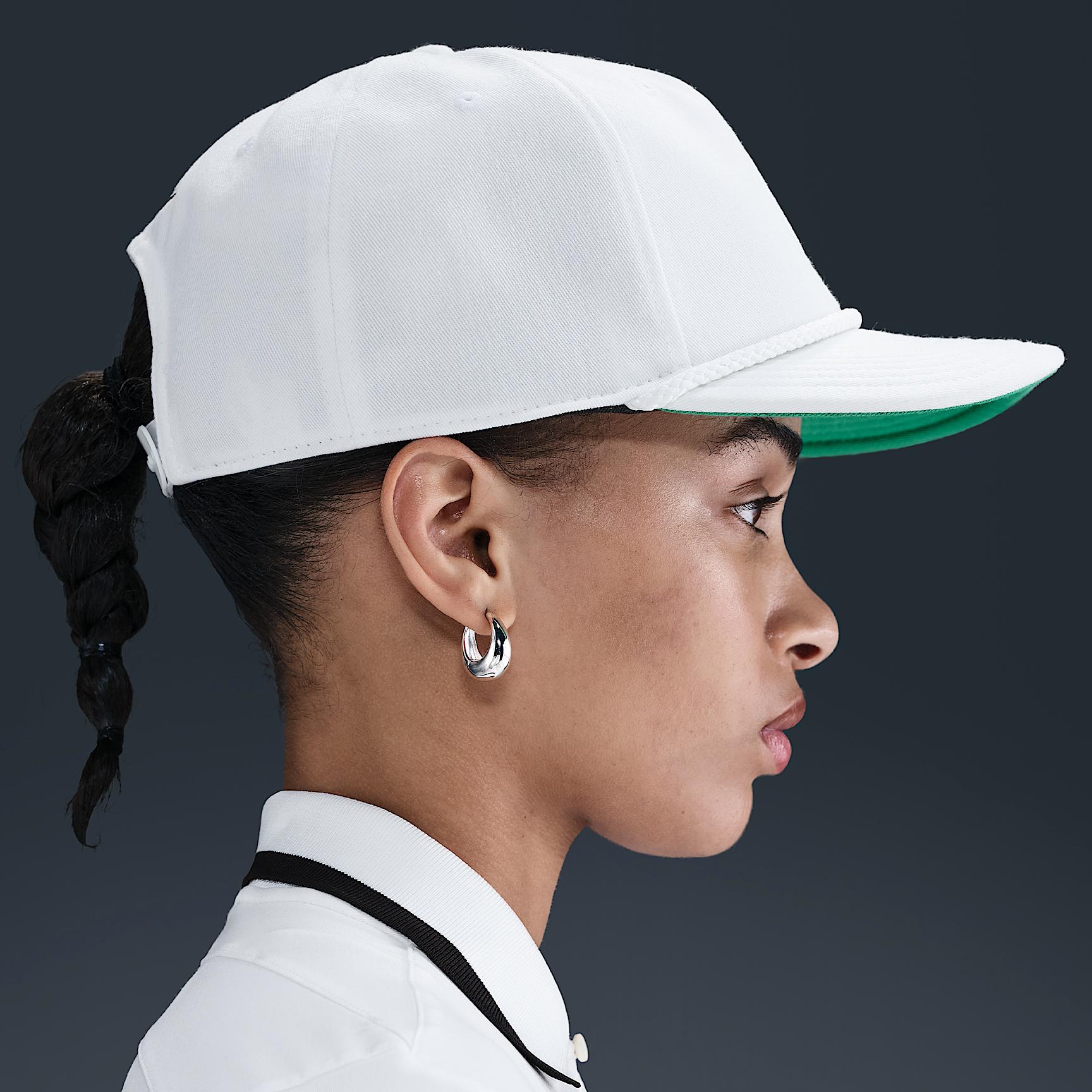Unisex Nike Pro Graphic Cap | HV7015-100 Product Image