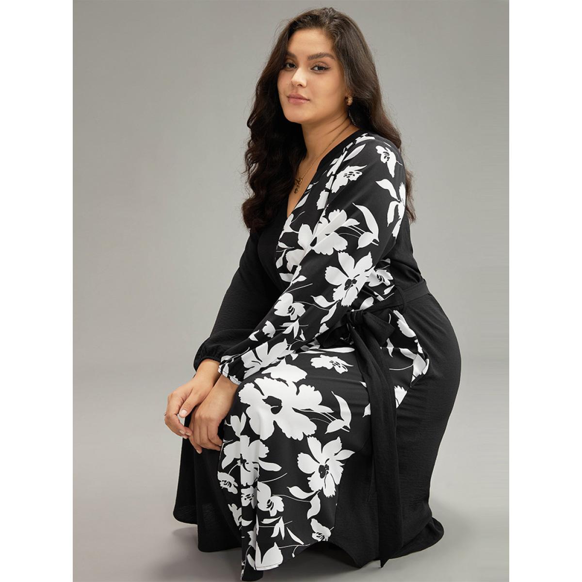 Plus Size Silhouette Floral Print Patchwork Pocket Dress Black Women Office Elastic cuffs Notched collar Long Sleeve Curvy Midi Dress BloomChic 30/6X Product Image