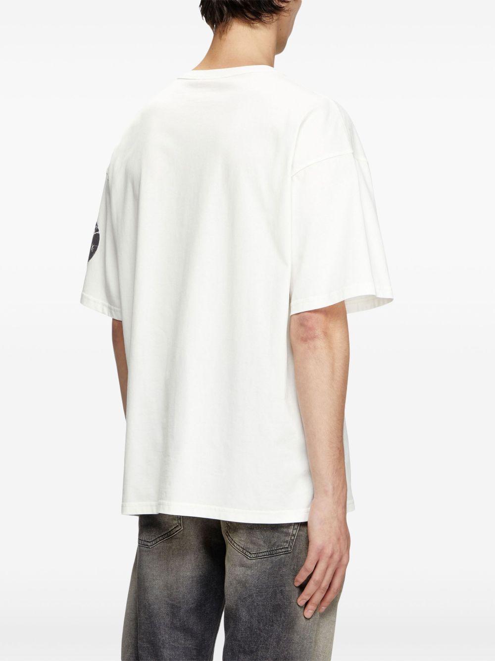 T-Boxt-R22 T-shirt  Product Image