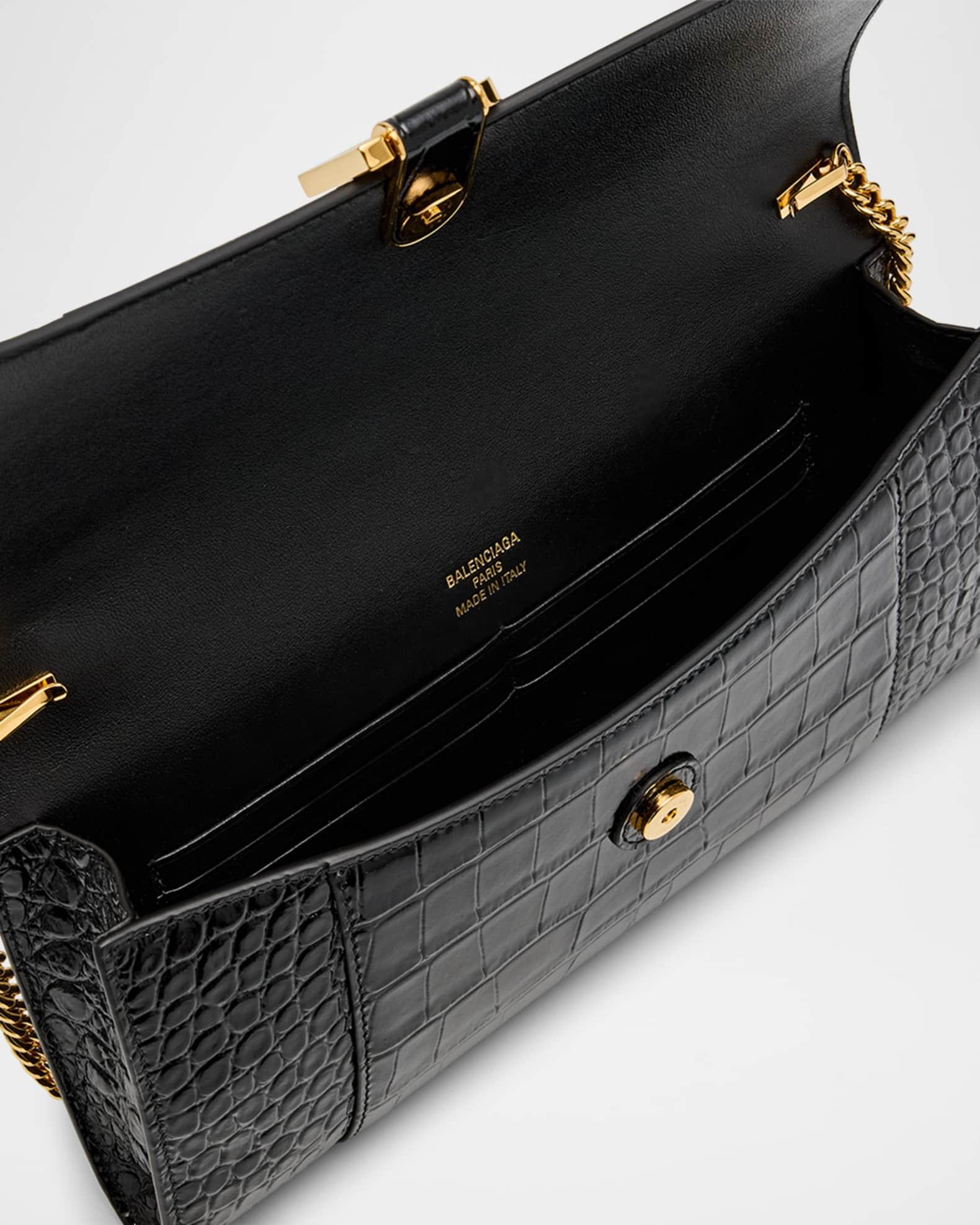 Hourglass Pochette with Chain Product Image