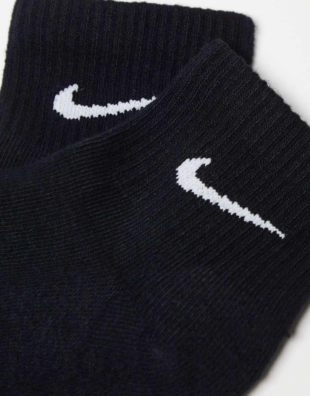 Nike Mens Everyday Plus Cushioned Training Ankle Socks (6 Pairs) | SX6899-010 Product Image