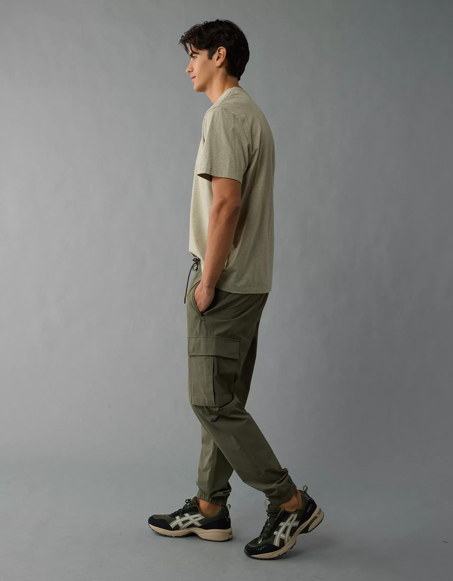 AE 24/7 Tech Cargo Jogger Product Image
