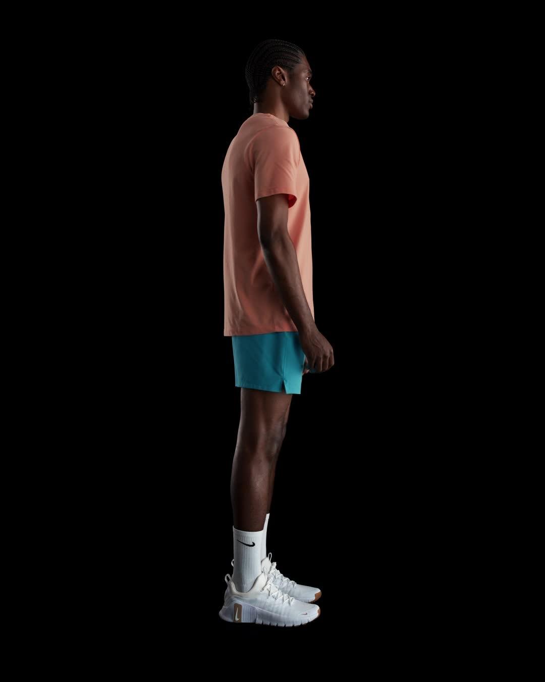 Nike Men's Dri-FIT Fitness T-Shirt Product Image