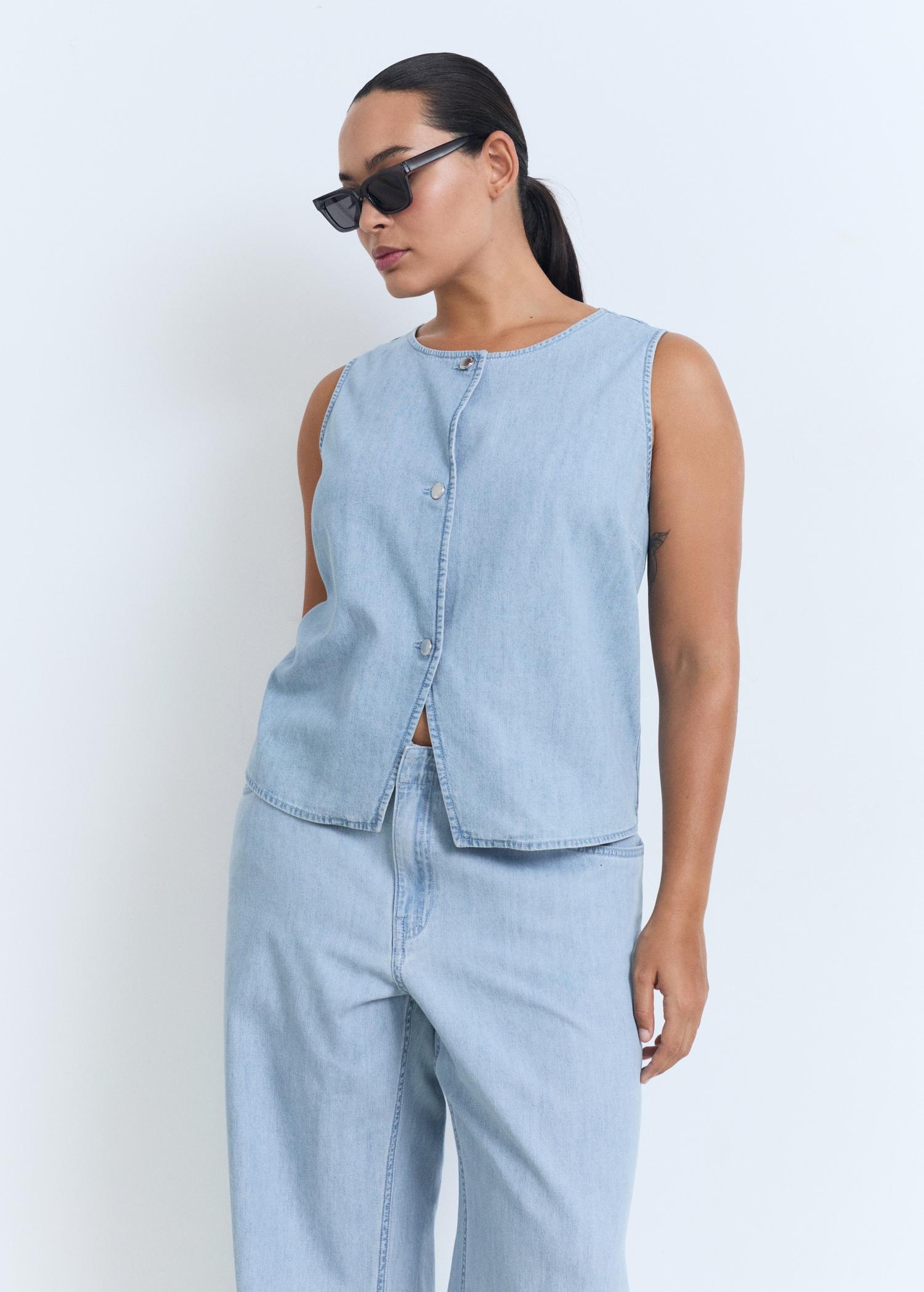 Mid-rise wide leg denim pants - Women | MANGO USA Product Image