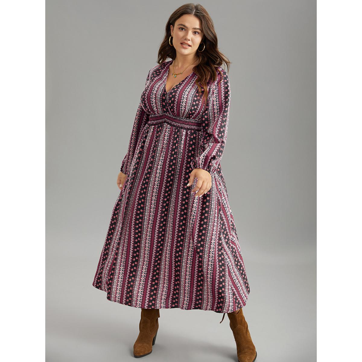 Plus Size Bandana Print Wrap Shirred Dress BlackFlower Women Resort Elastic cuffs V-neck Long Sleeve Curvy Midi Dress BloomChic 14-16/1X Product Image