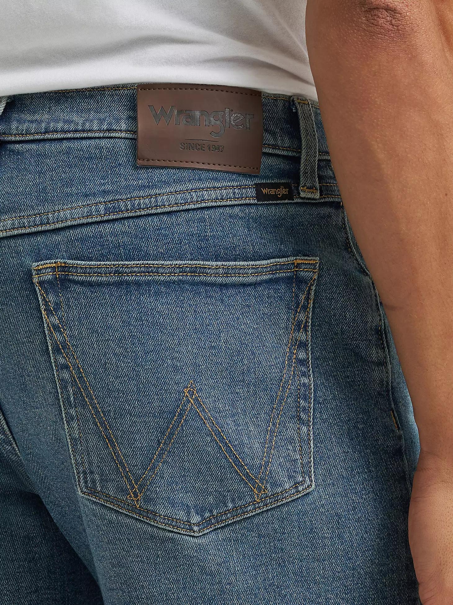 Men's Free To Stretch™ Denim Short | Men's SHORTS | Wrangler® Product Image