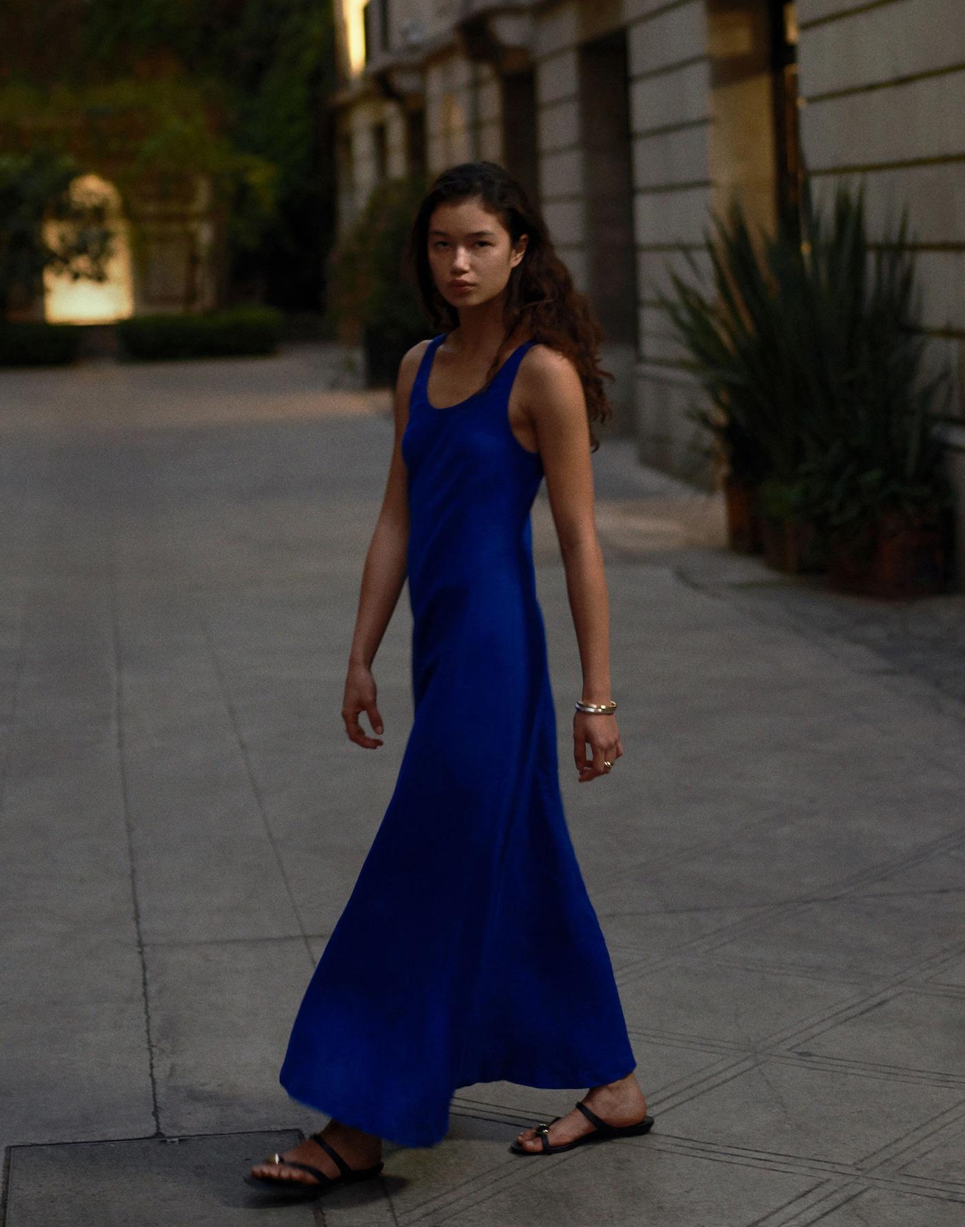 Scoopneck Sleeveless Midi Dress in 100% Linen Product Image