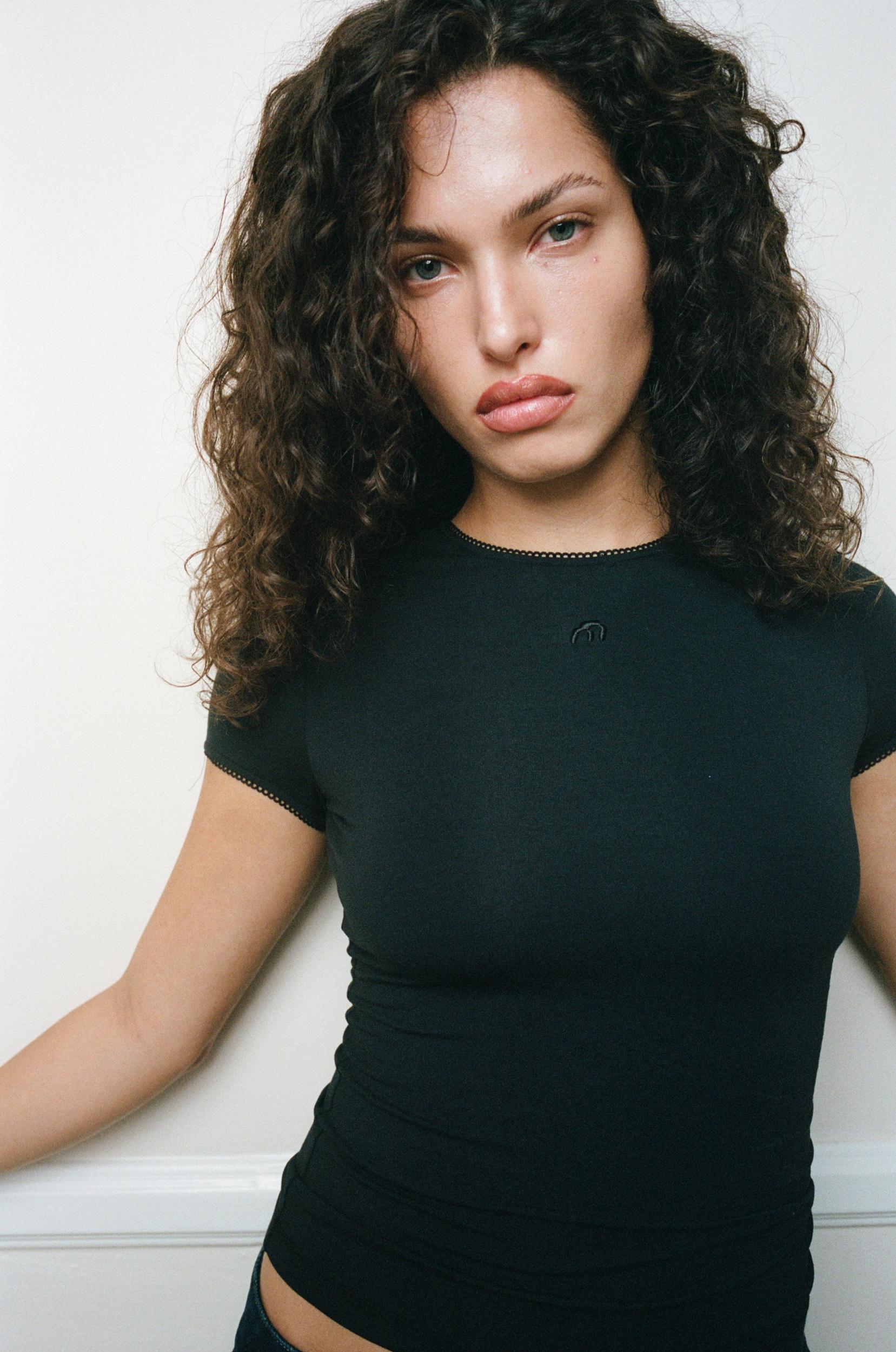 MINI TEE - BLACK Product Image