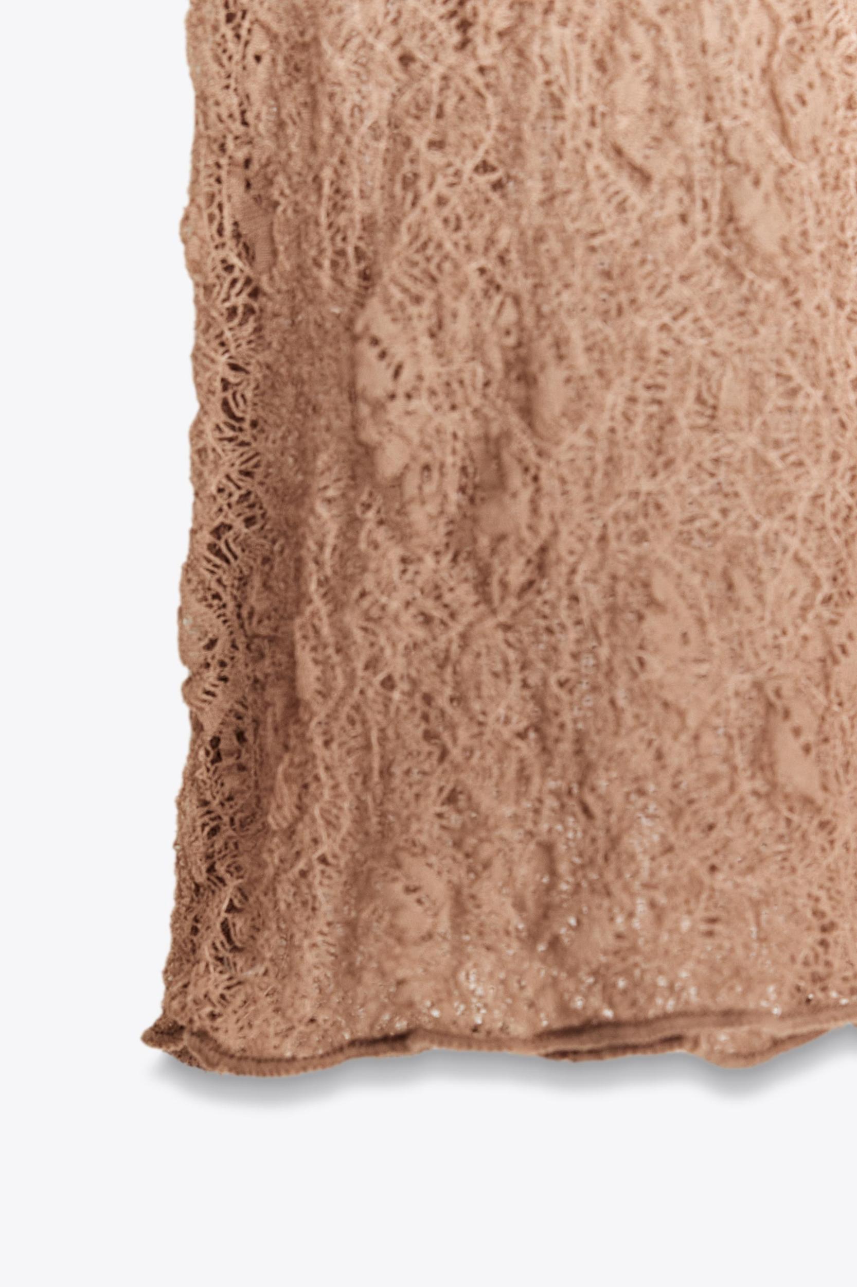 LACE LONG SLEEVE TOP Product Image