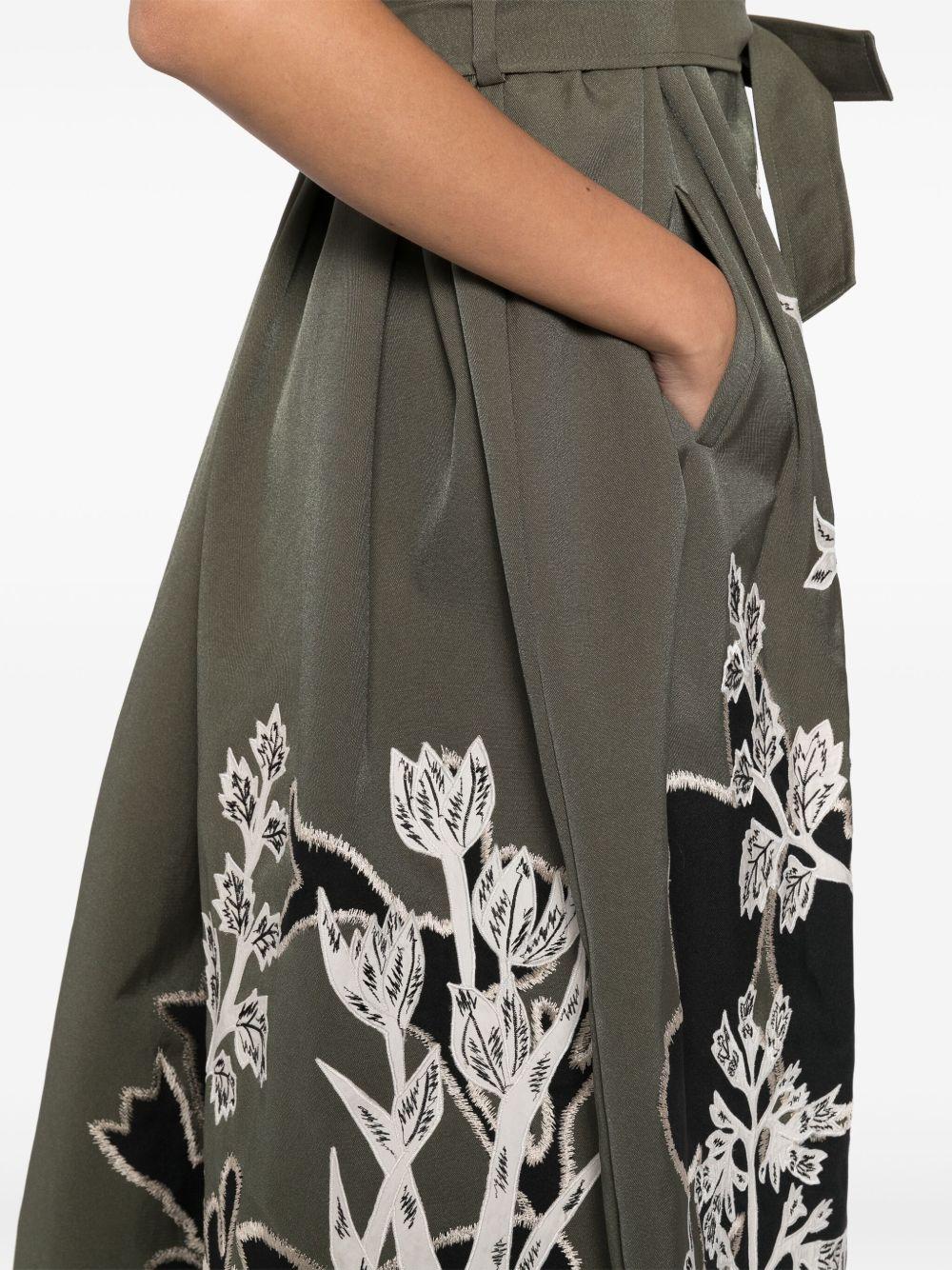 sleeveless day dress Product Image