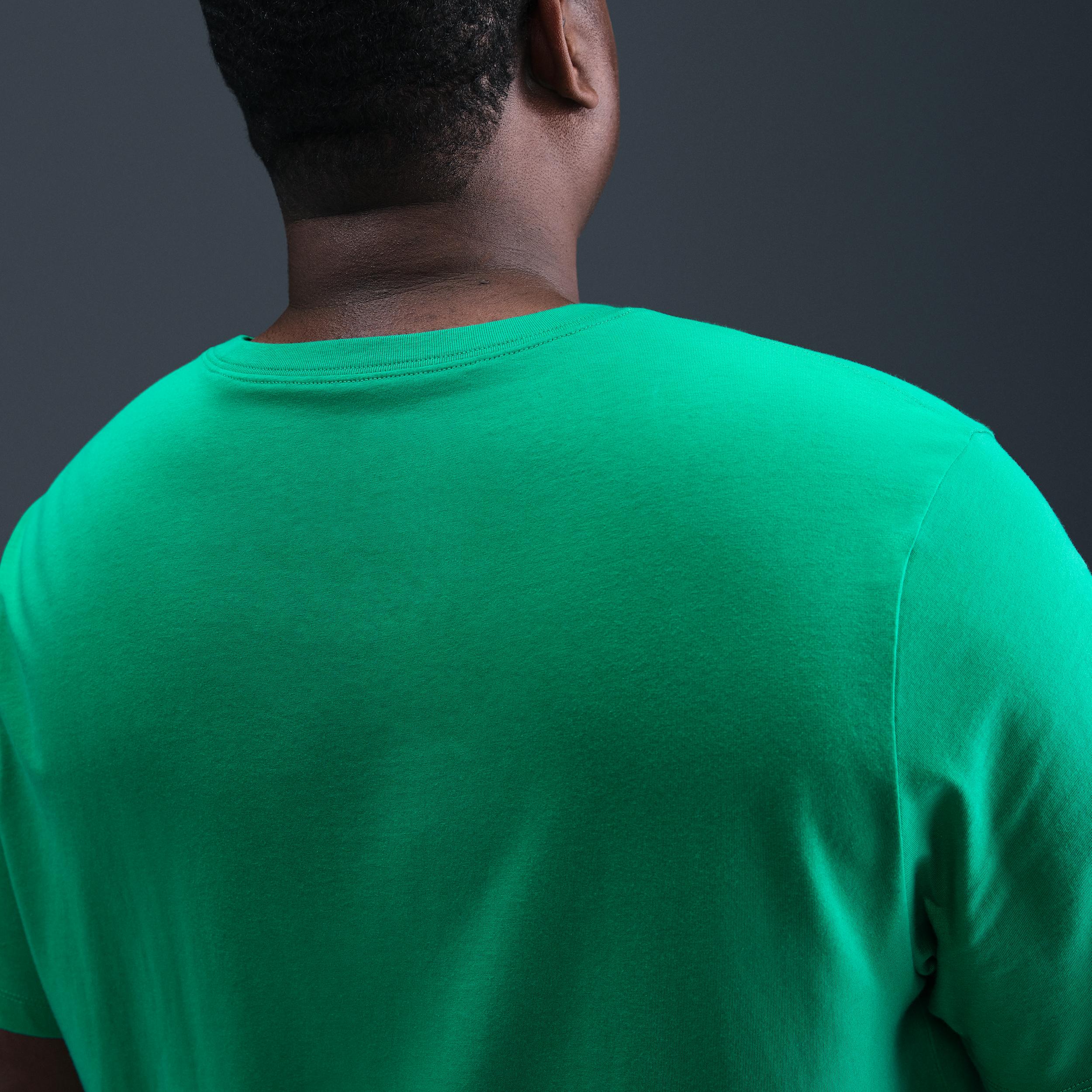 Mens Nike Sportswear Club T-Shirt | AR4997-324 Product Image