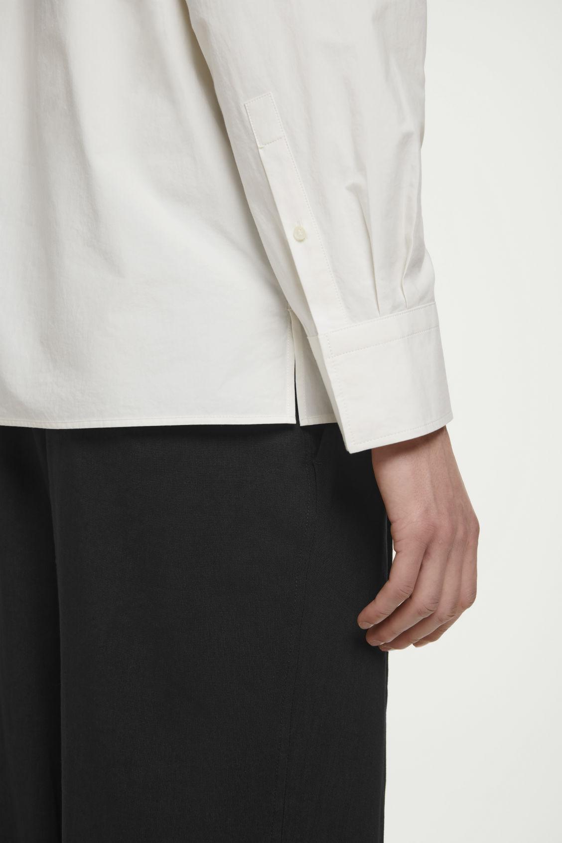 SIGNATURE COTTON SHIRT Product Image