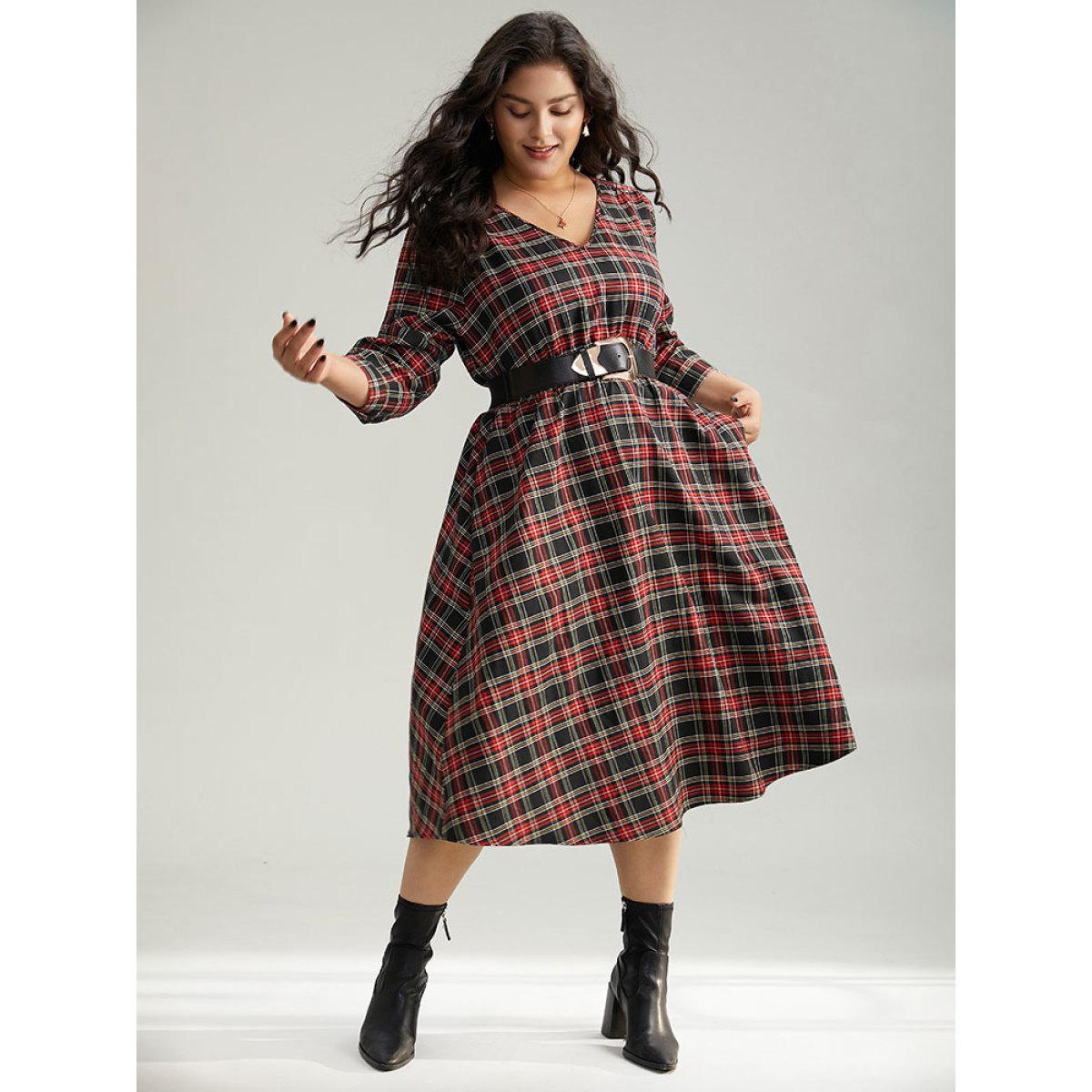 Plus Size Plaid Elastic Waist Shirred Pocket Dress Black Women Elegant Printed V-neck Elbow-length sleeve Curvy Midi Dress BloomChic 12/L Product Image