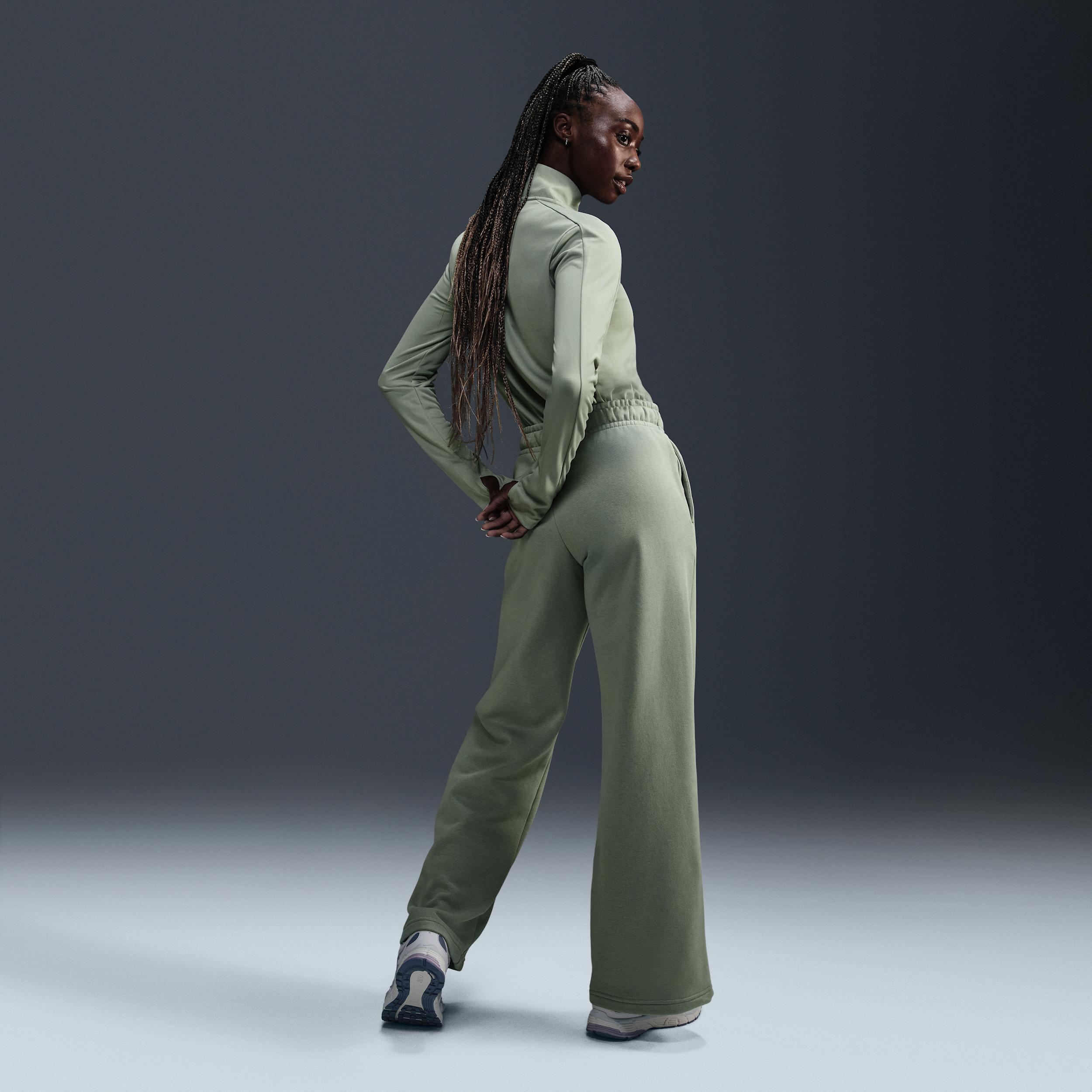 Women's Nike Sportswear Club Fleece Mid-Rise Wide-Leg Sweatpants Product Image