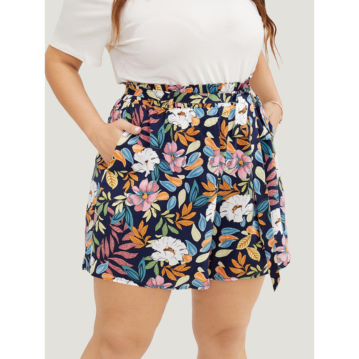 Plus Size Tropical Print Paperbag Waist Pocket Belt Shorts Women Indigo Vacation Elastic Waist Loose Dailywear Shorts BloomChic 18-20/2X Product Image