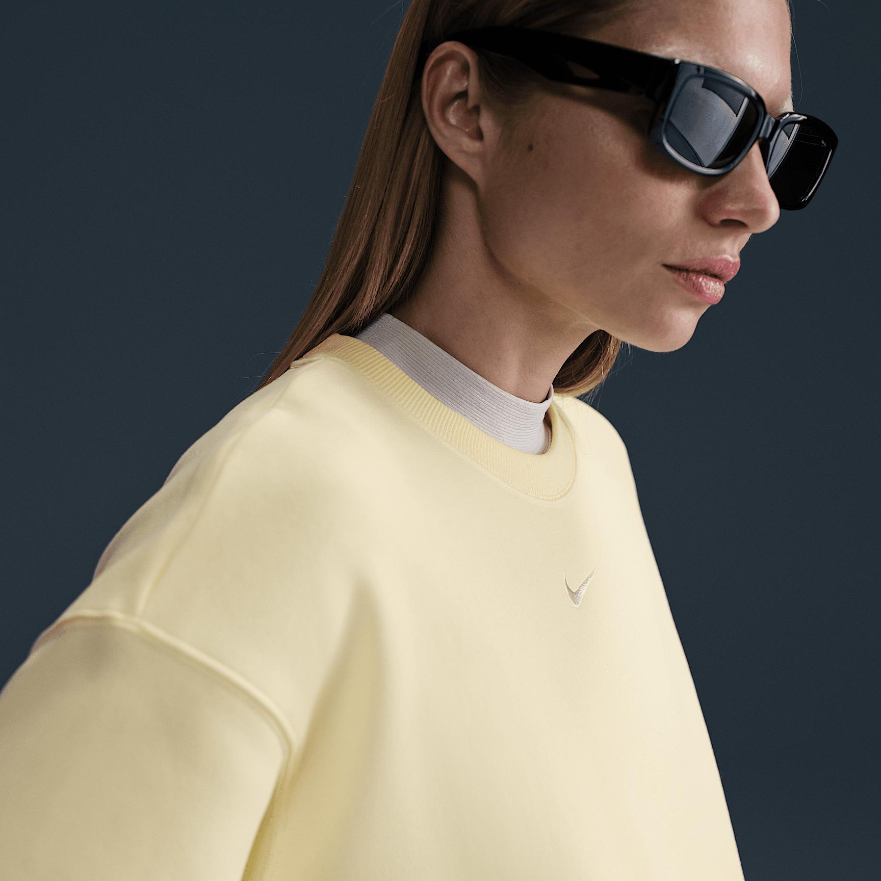 Nike Sportswear Phoenix Fleece Women's Oversized Crew-Neck Sweatshirt Product Image