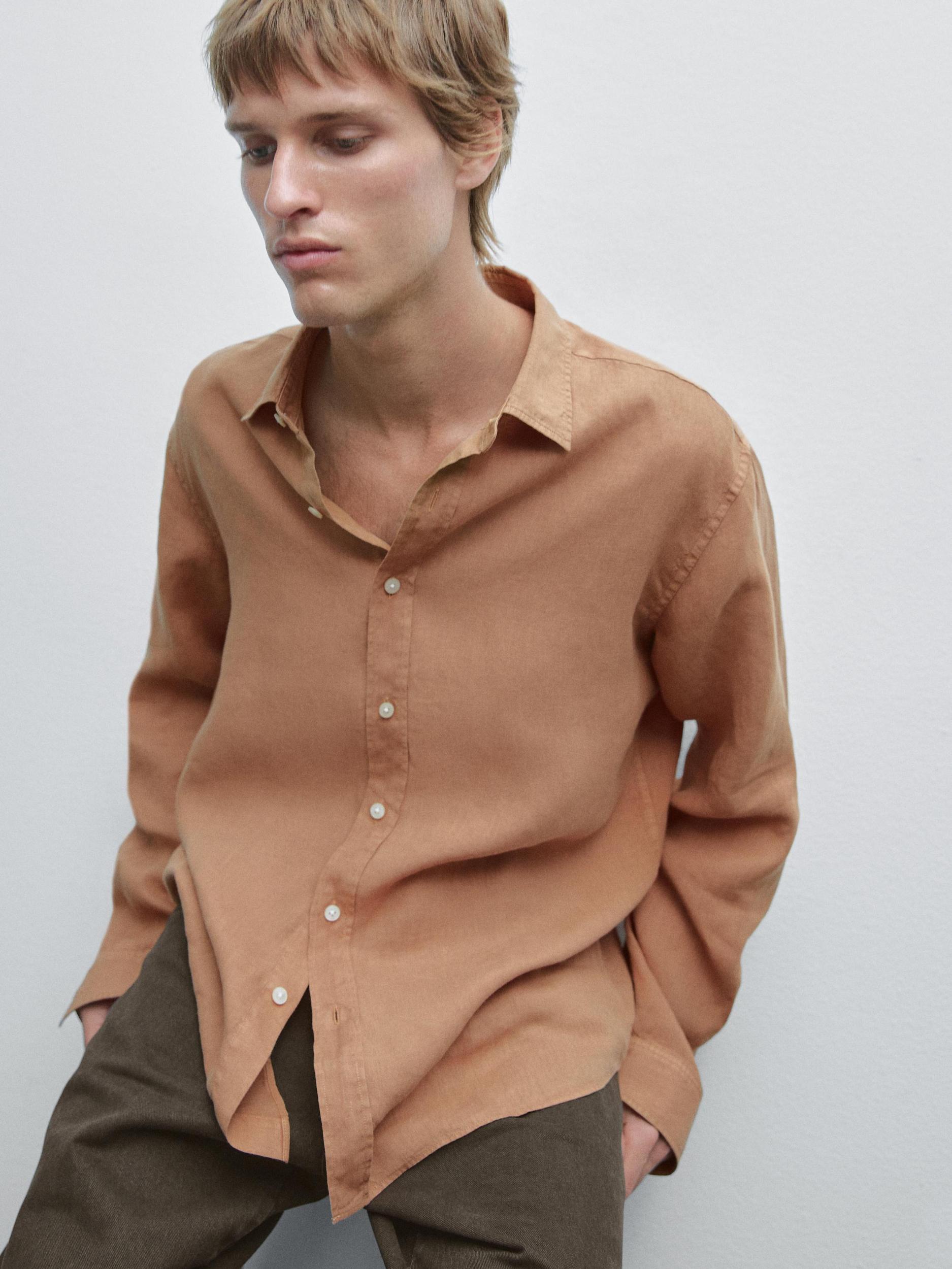 Regular fit shirt with maltinto finish Product Image