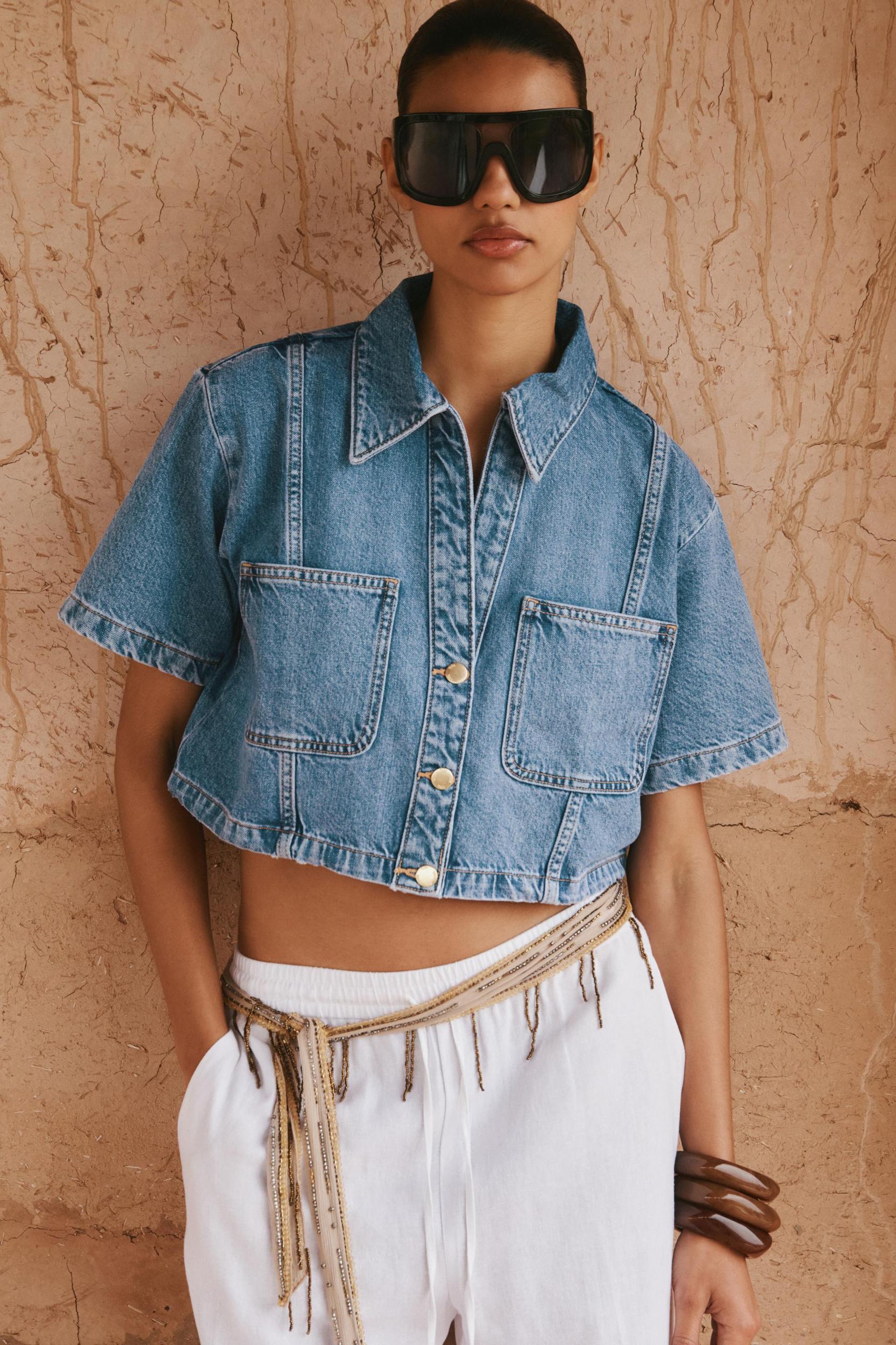 Z1975 DENIM CROP SHIRT Product Image
